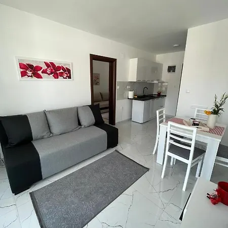 Apartment View Tasic 1 *